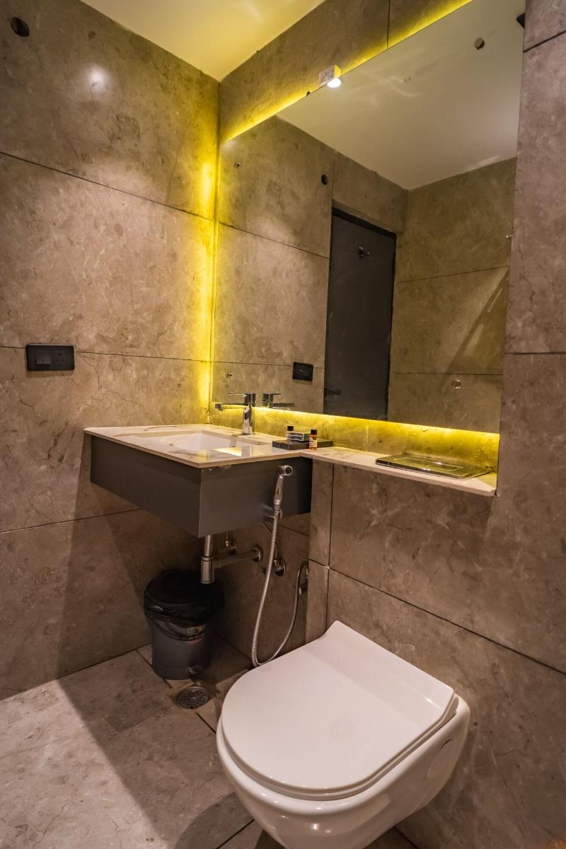 Ski Hotels And Resorts image