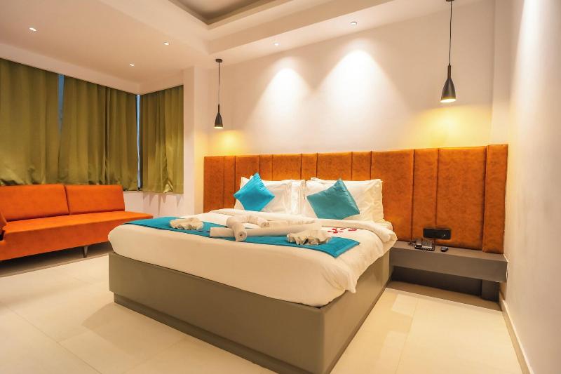 Ski Hotels And Resorts image