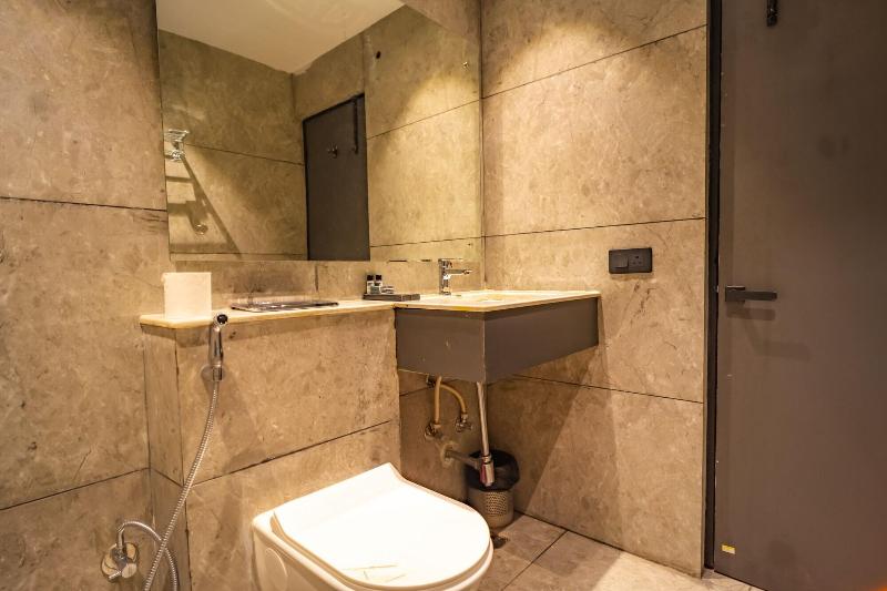 Ski Hotels And Resorts image
