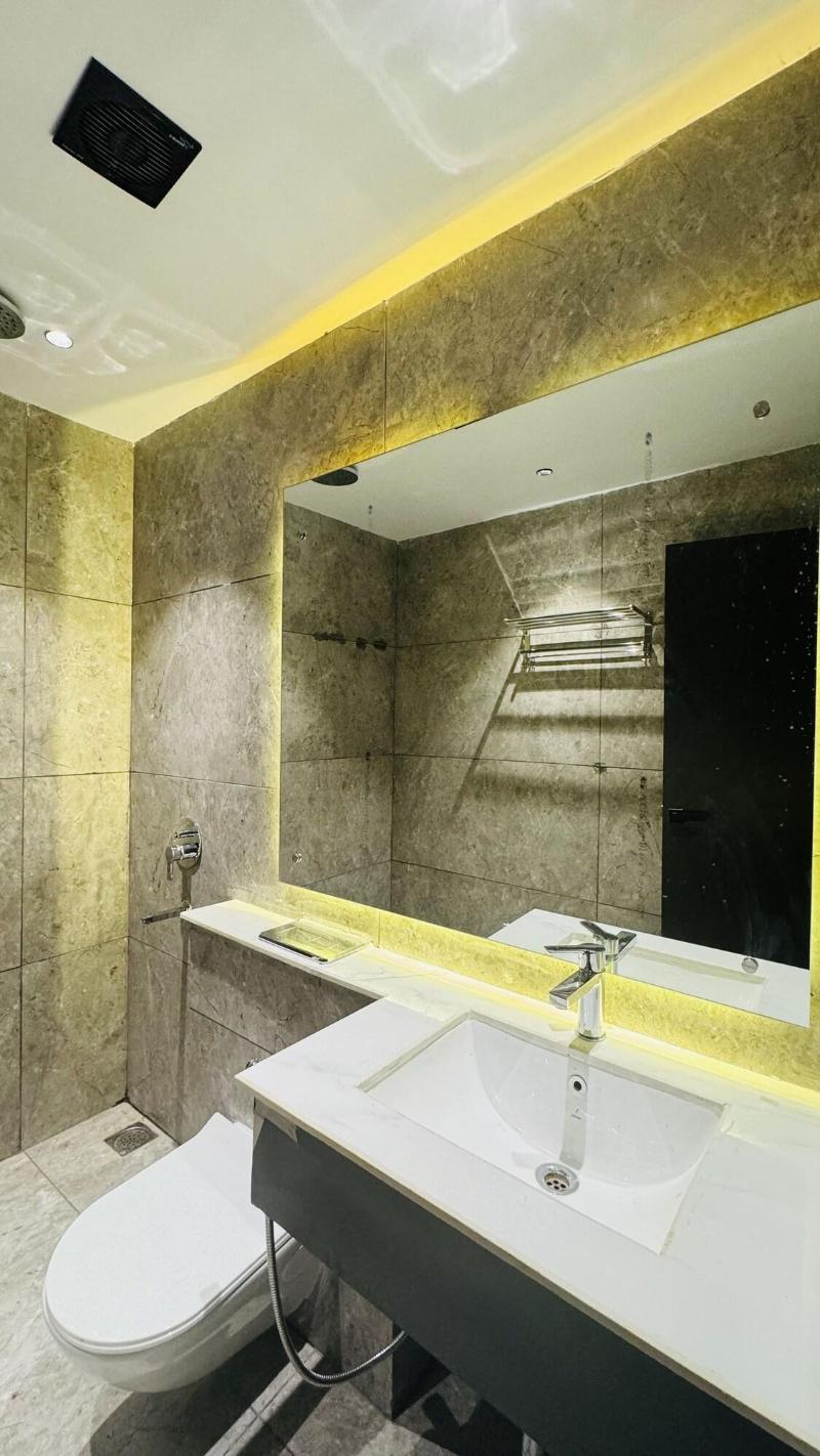 Ski Hotels And Resorts image