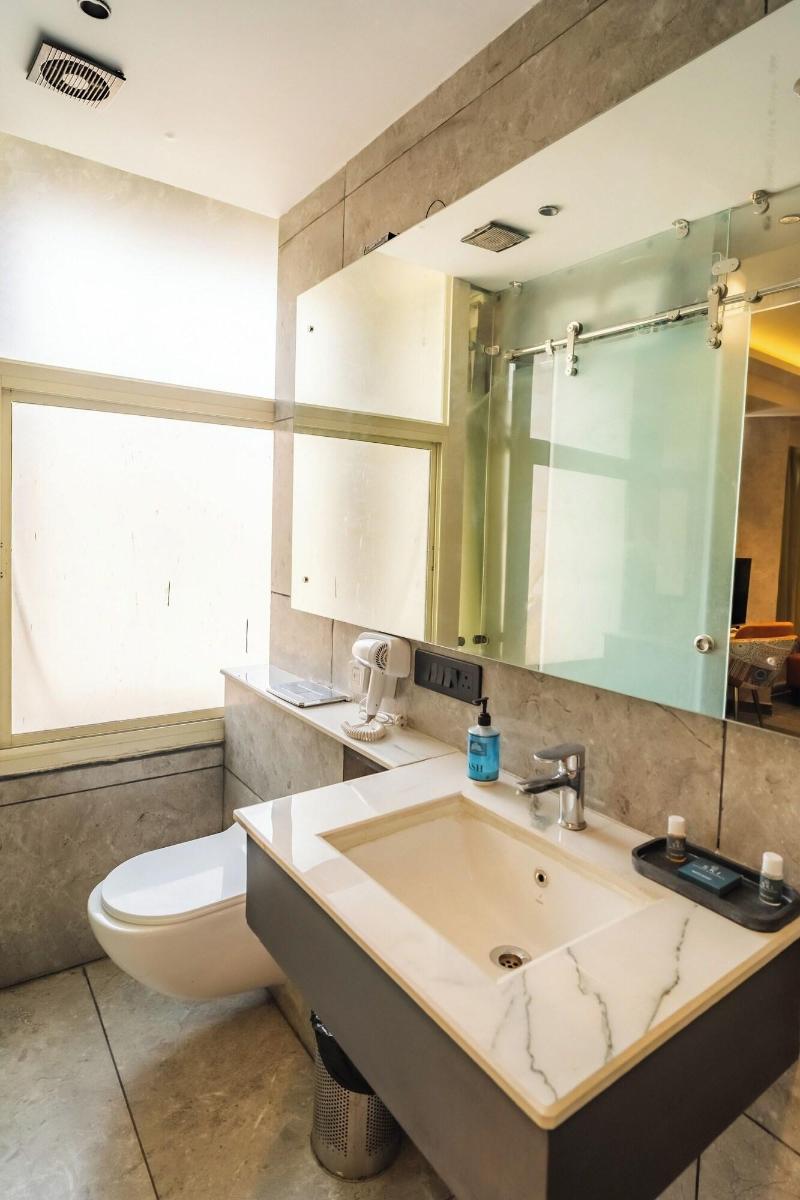 Ski Hotels And Resorts image