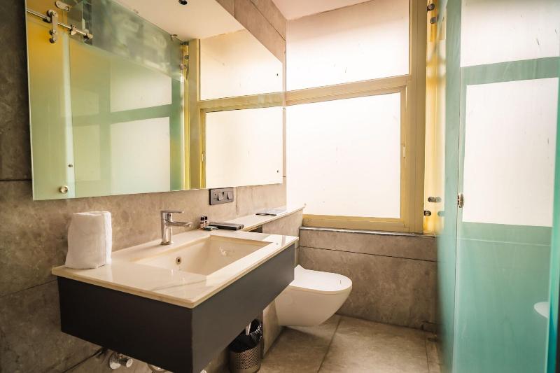 Ski Hotels And Resorts image