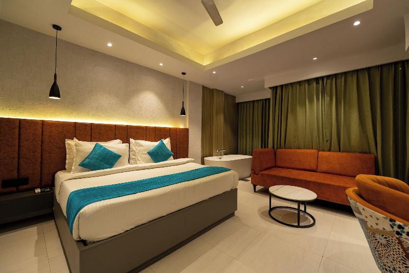 Ski Hotels And Resorts image