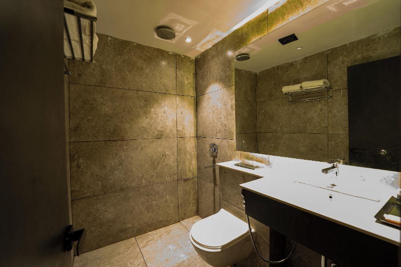 Ski Hotels And Resorts image
