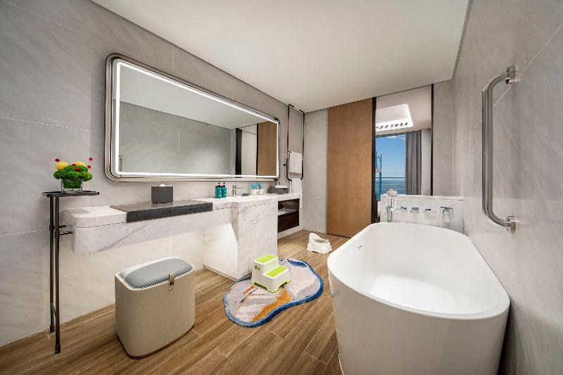 Crowne Plaza Sanya Yazhou Bay image