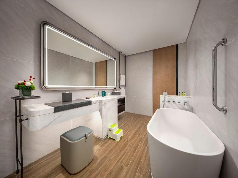 Crowne Plaza Sanya Yazhou Bay image