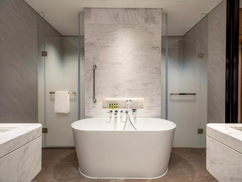 Crowne Plaza Sanya Yazhou Bay image