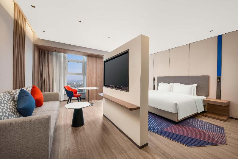 Holiday Inn Express Lvliang Xing County image