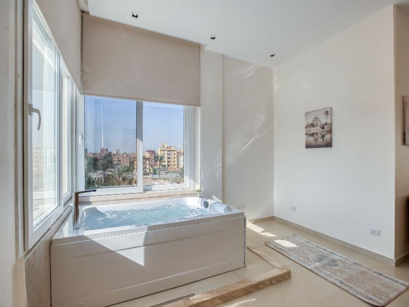 Mazar Pyramids Hotel image