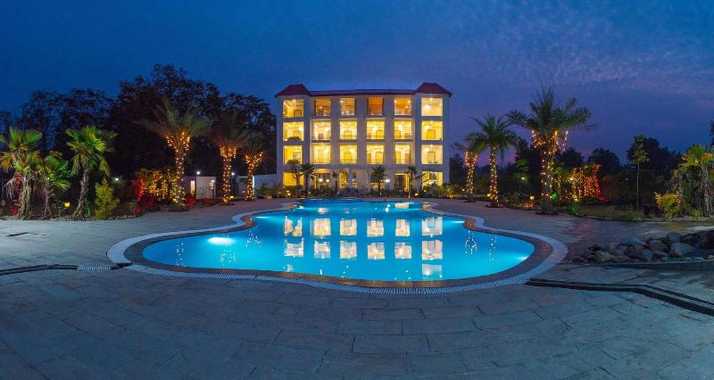 The Darien Resort image