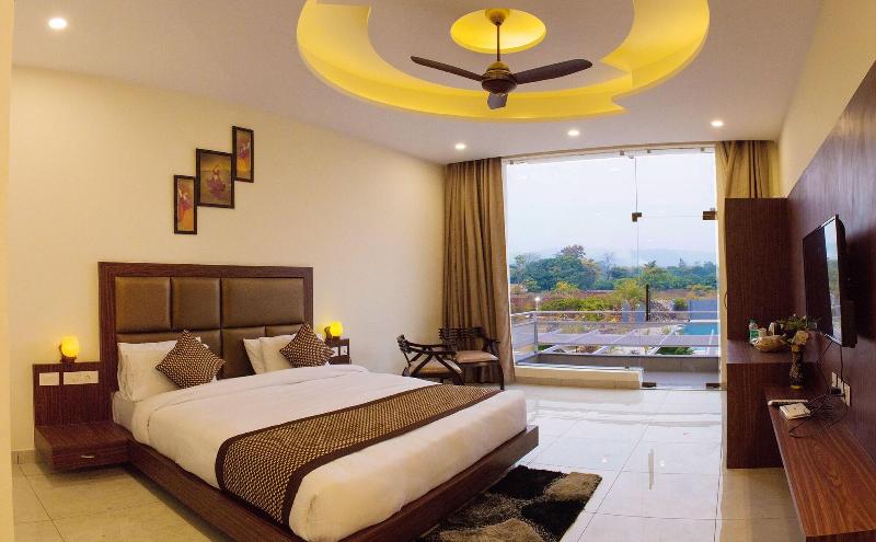 The Darien Resort image