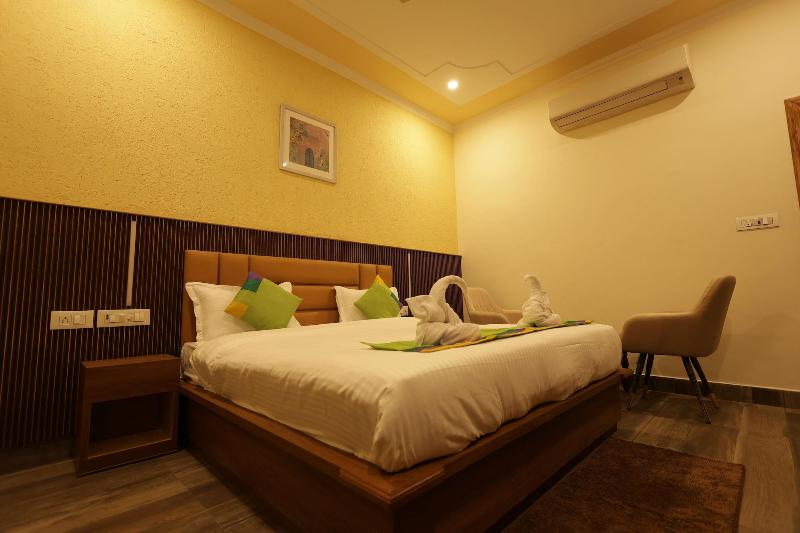 The Lily Hotel image