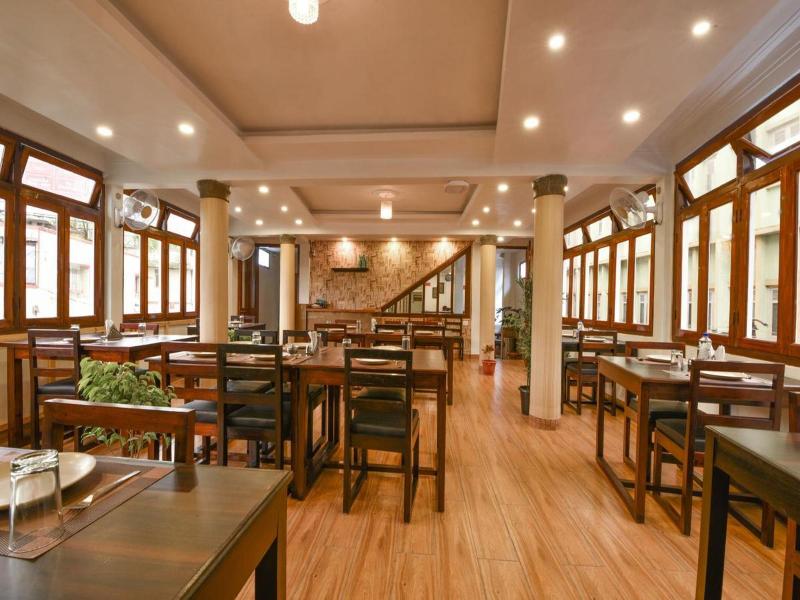 Hotel Indiana — restaurant