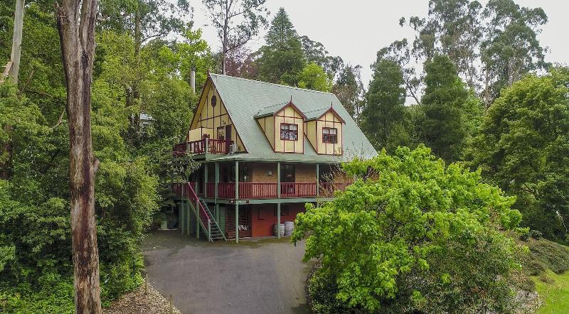 Mountain Lodge image