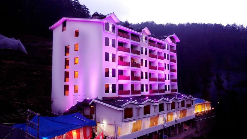 The Jungle Mountain Retreat image