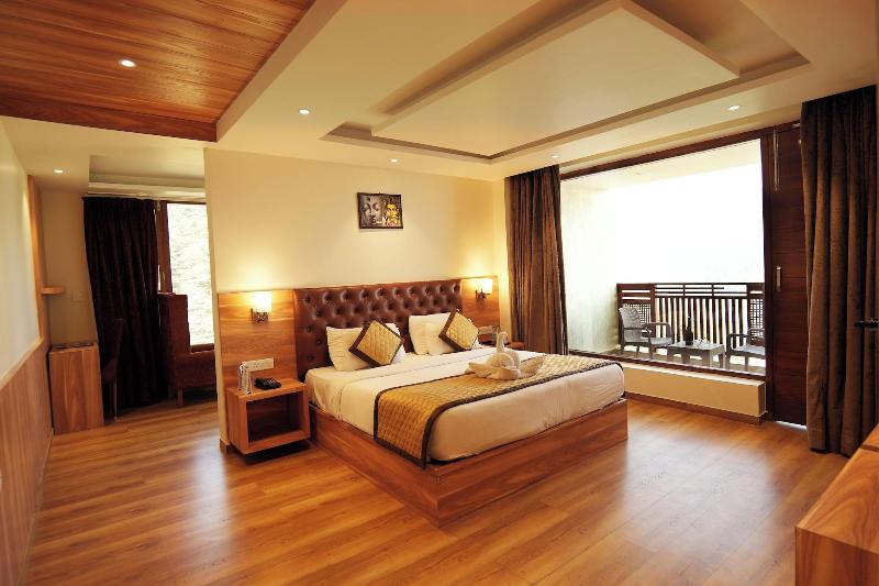 The Jungle Mountain Retreat image