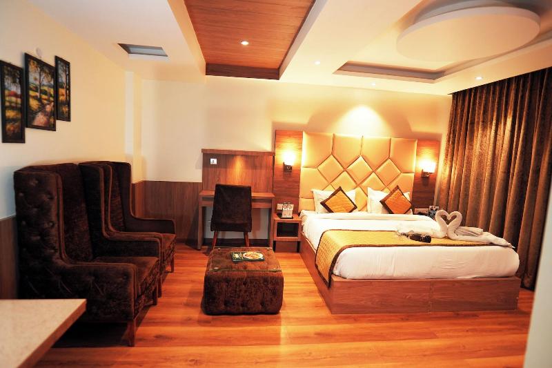 The Jungle Mountain Retreat image