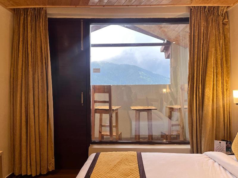 The Jungle Mountain Retreat image