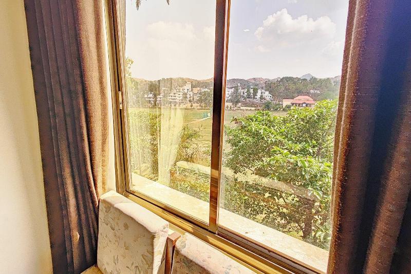 Hotel Maharaja International image