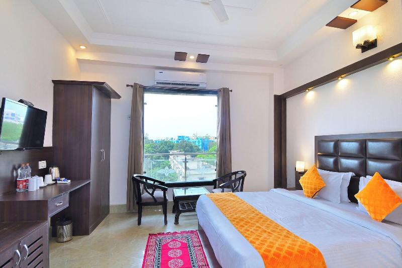 La Riqueza - Rishikesh image