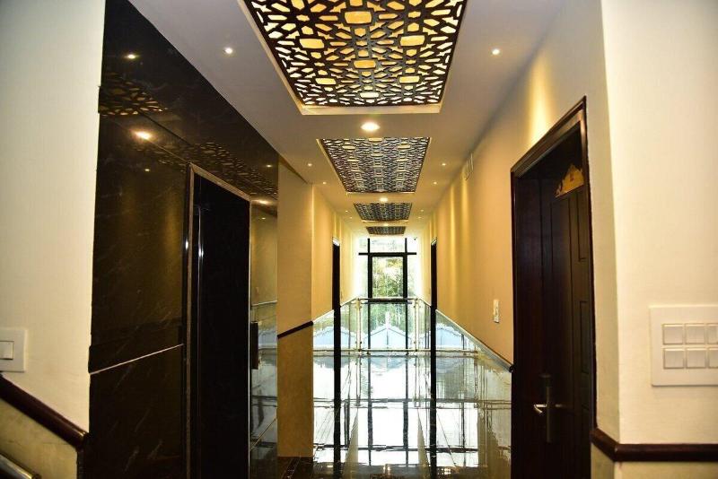 Sak Royal Residency image