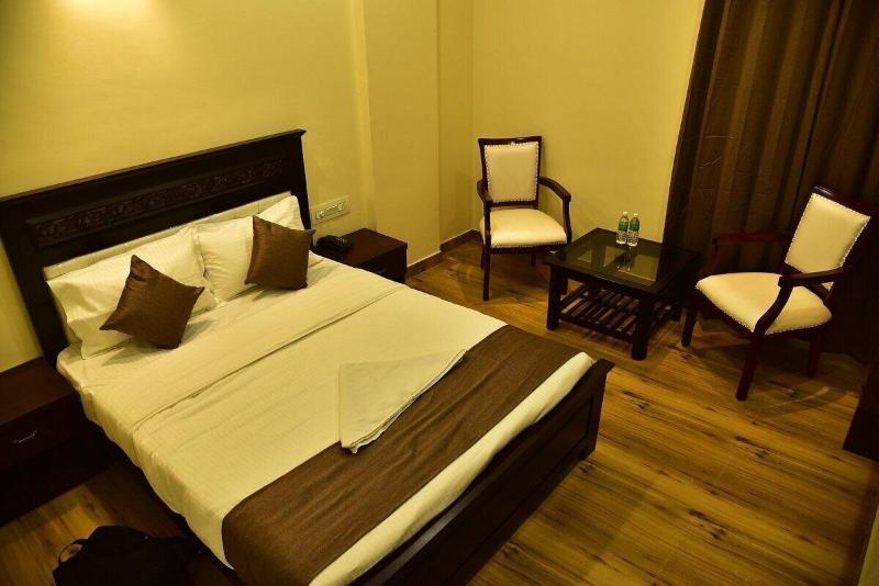 Sak Royal Residency image