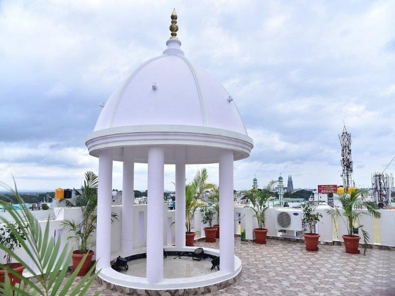 Sak Royal Residency image