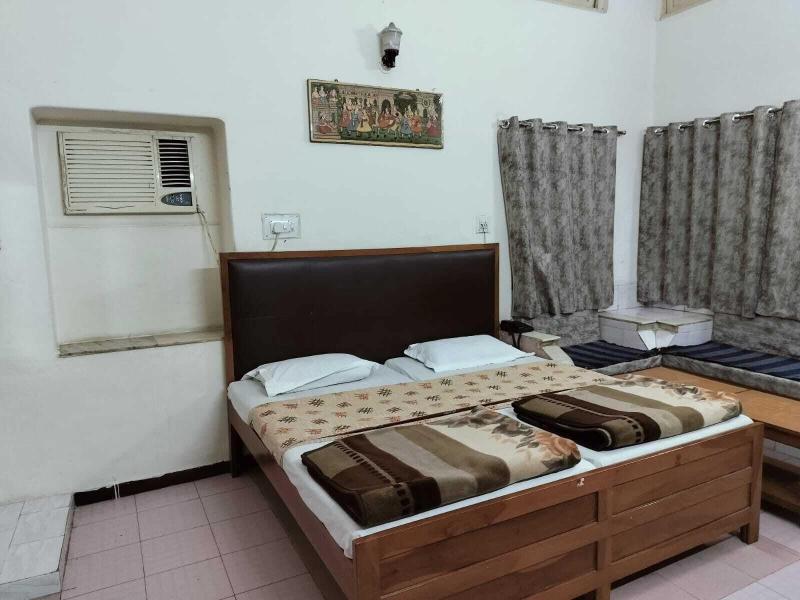 Hotel Rawat image