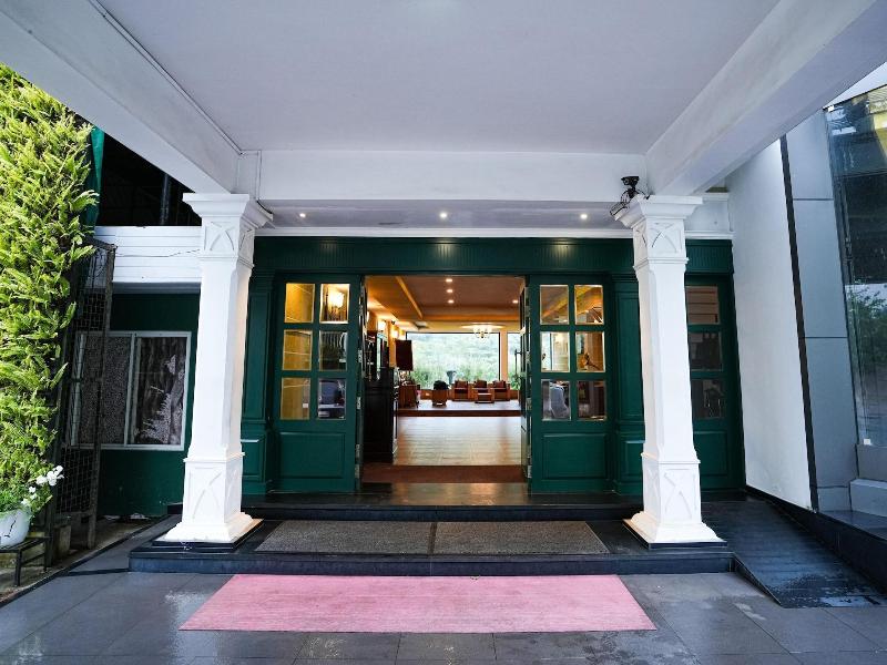 Hotel C7 Munnar image