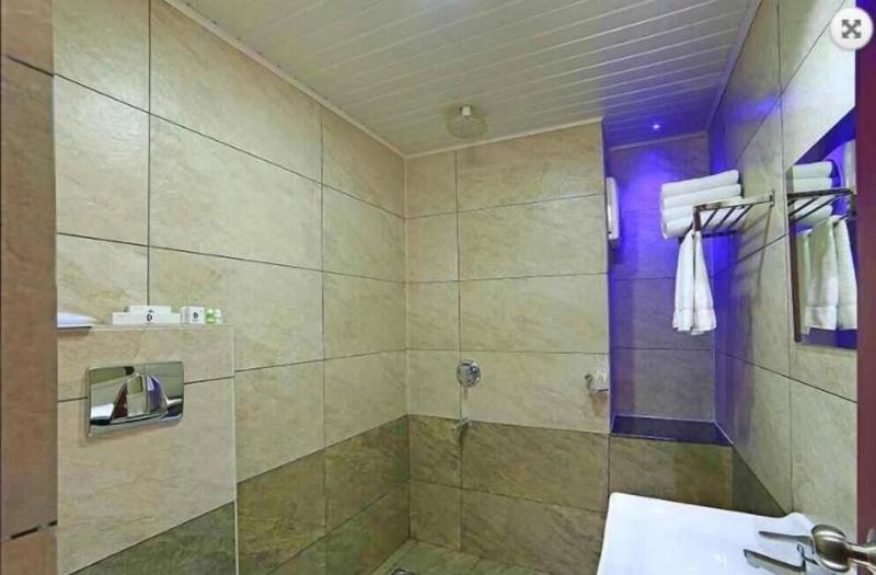 Hotel C7 Munnar image