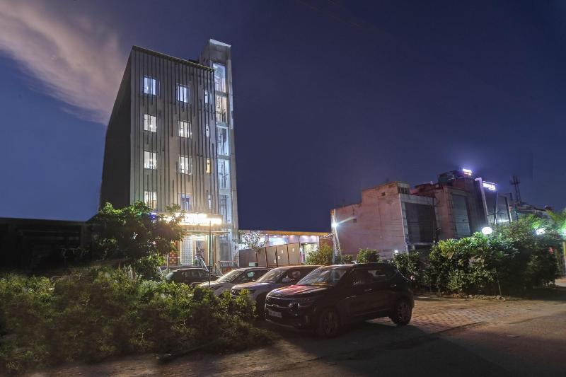 Hotel Status By Sbg image