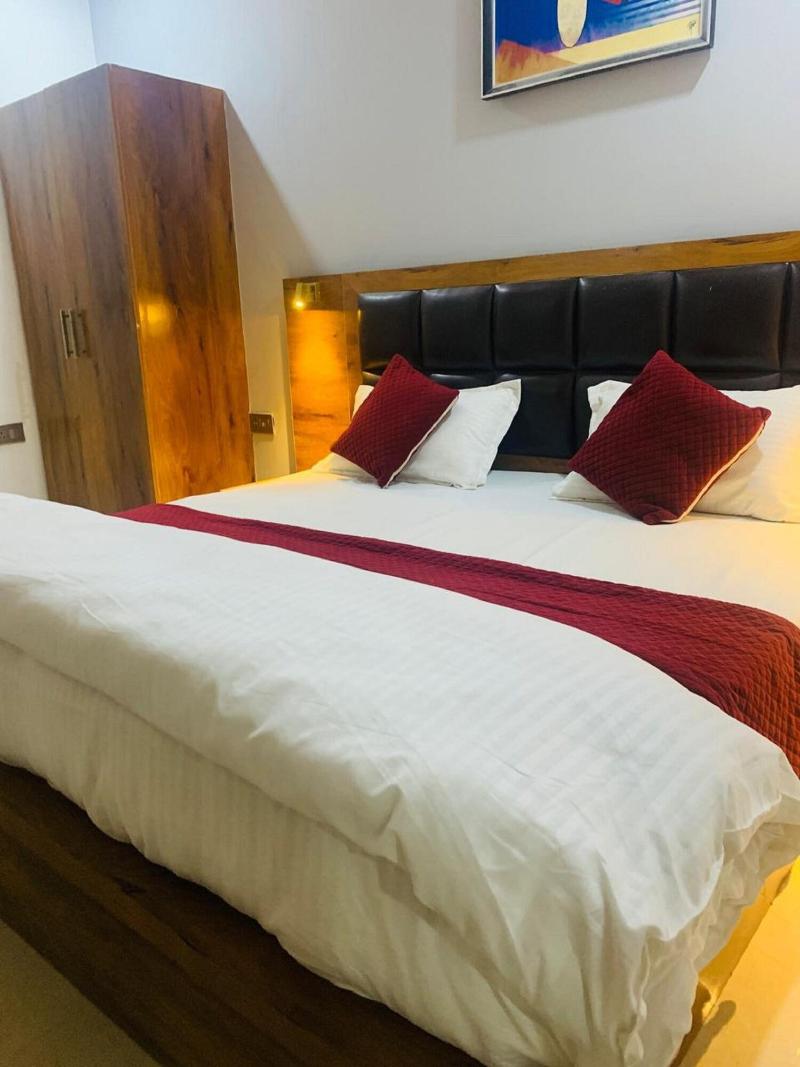 Hotel Status By Sbg image