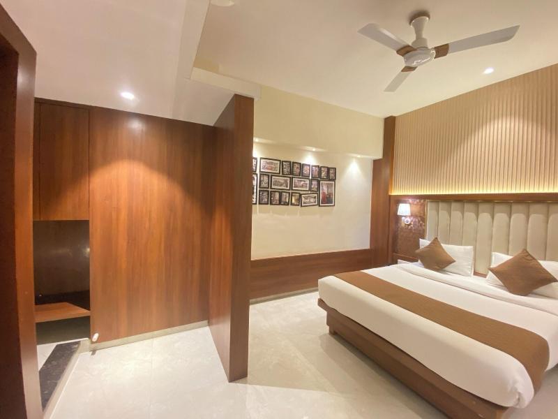 Hotel Czar Inn image