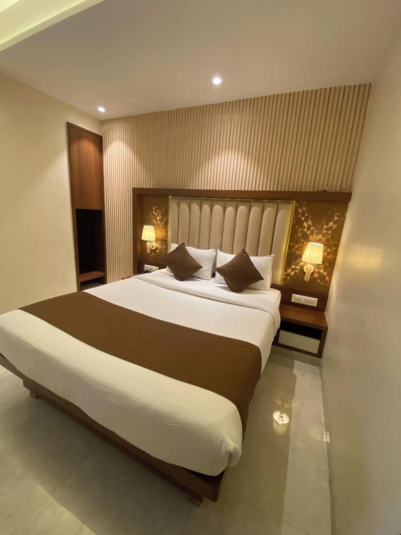 Hotel Czar Inn image