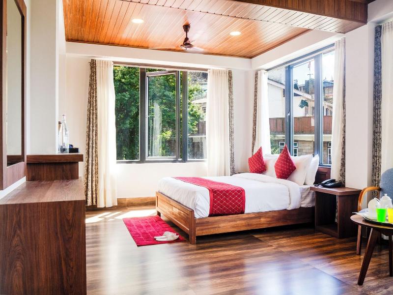 Sparrow Cherry Resort Near Mg Marg image