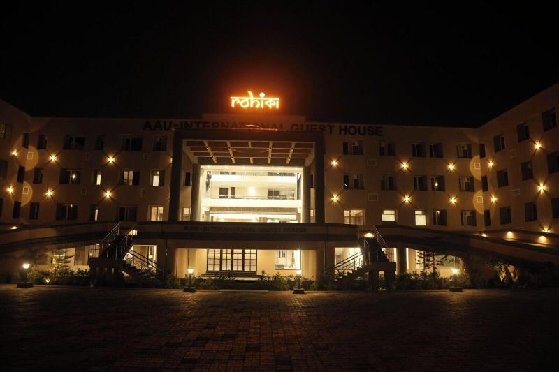 Rohika Aau-igh image