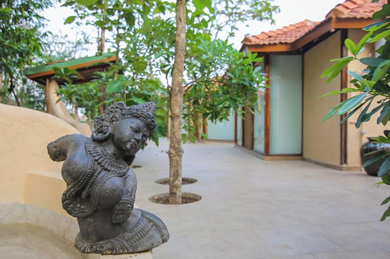 Toyam By Orchid Hotels image