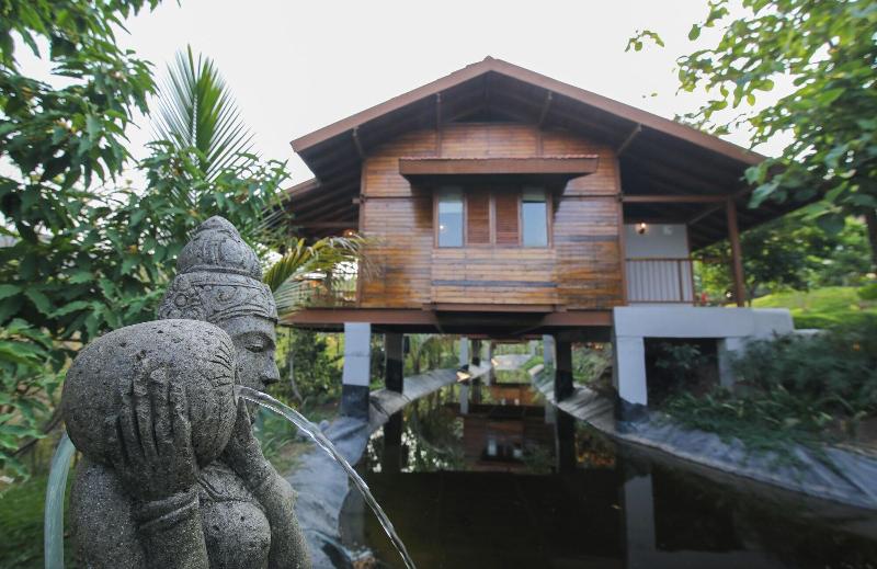 Toyam By Orchid Hotels image