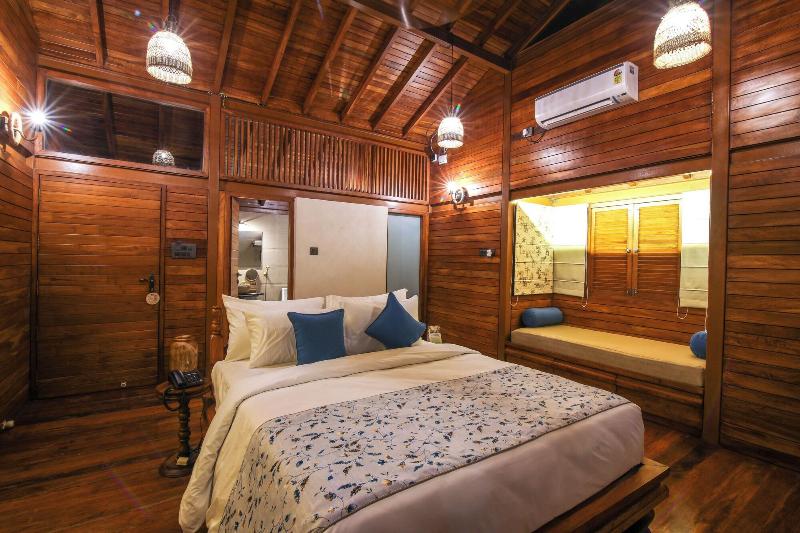Toyam By Orchid Hotels image