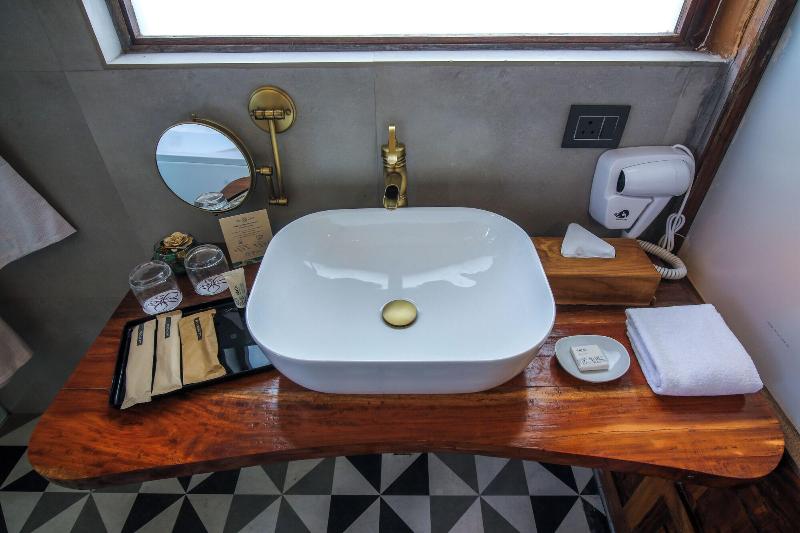Toyam By Orchid Hotels image