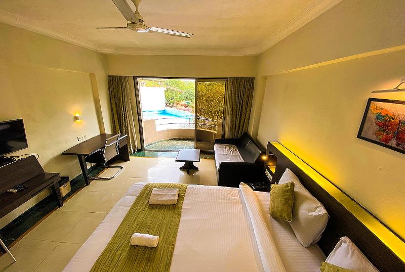 Aron Resort Lonavala Near Old Mumbai Pune Highway image