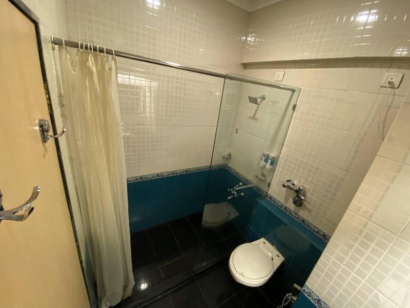 Aron Resort Lonavala Near Old Mumbai Pune Highway image