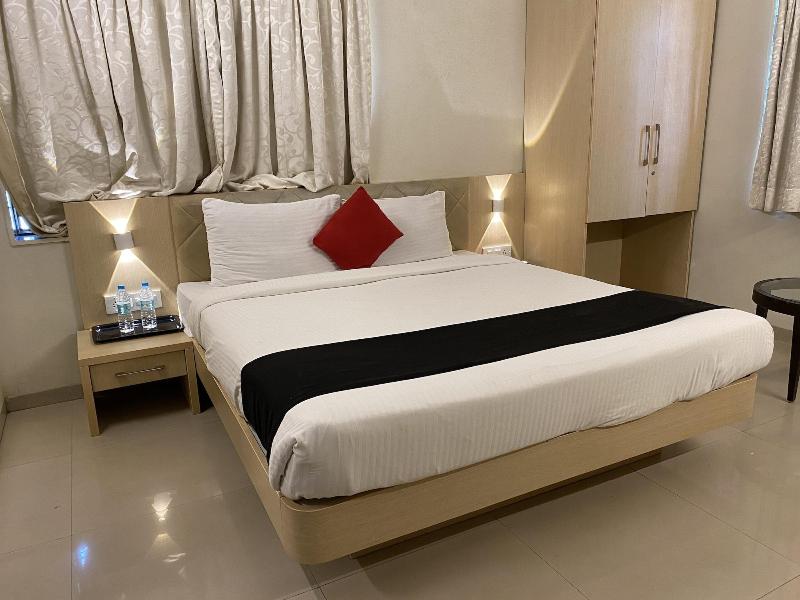 Aron Resort Lonavala Near Old Mumbai Pune Highway image