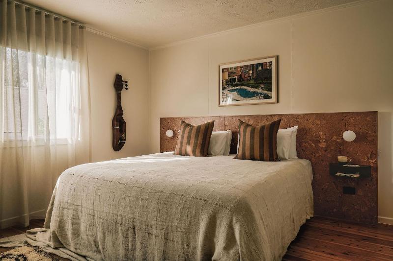 The Cheshire Cat Motel image