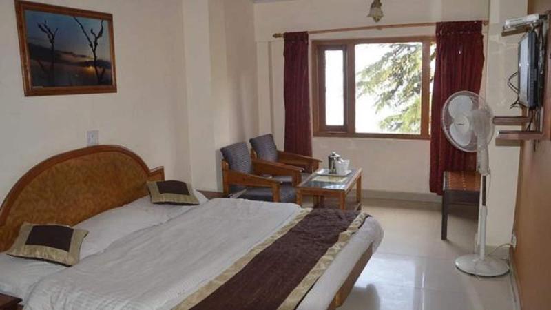 Hotel Kahkashan image