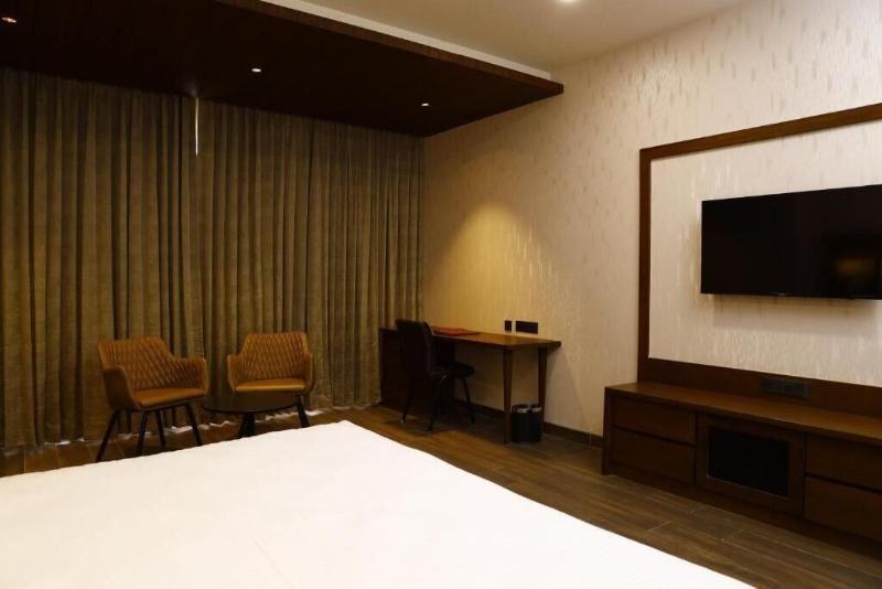 Devka Beach Resort image
