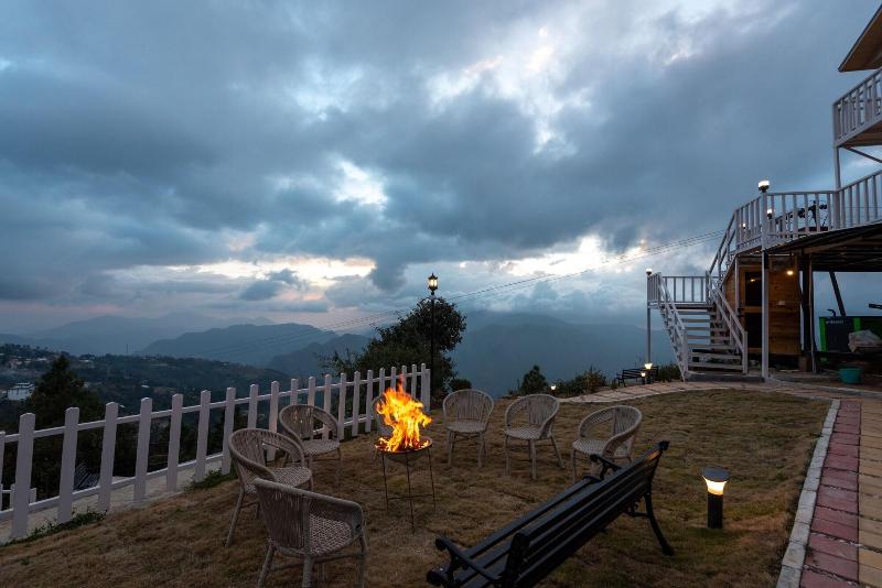 Vinyasa Resort