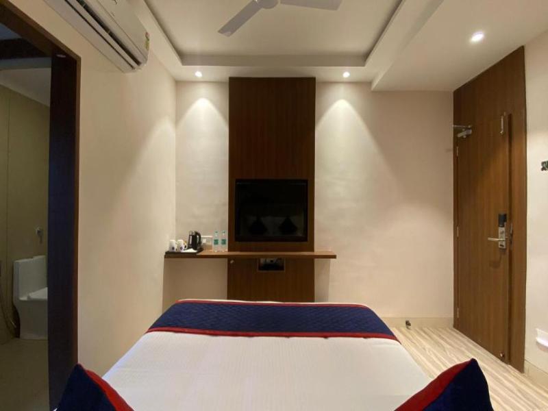Zip By Spree Hotels Shirdi image