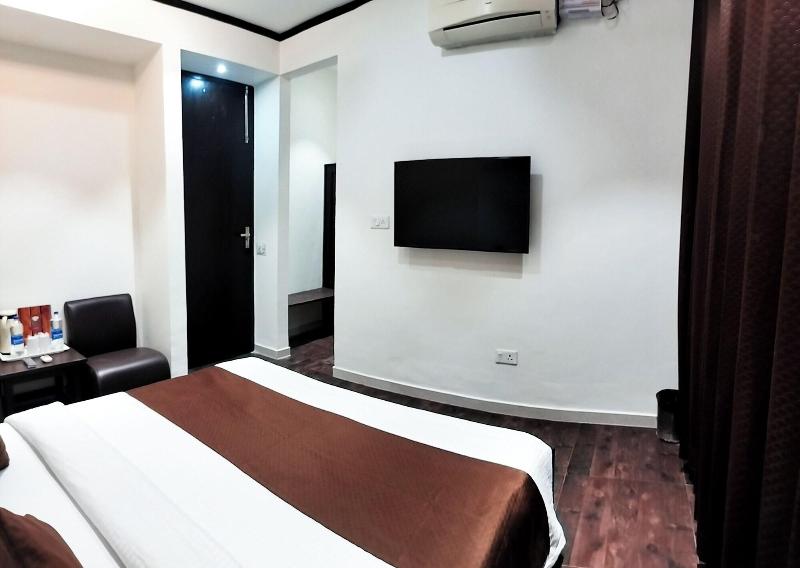 The Wind Cross Hotel image