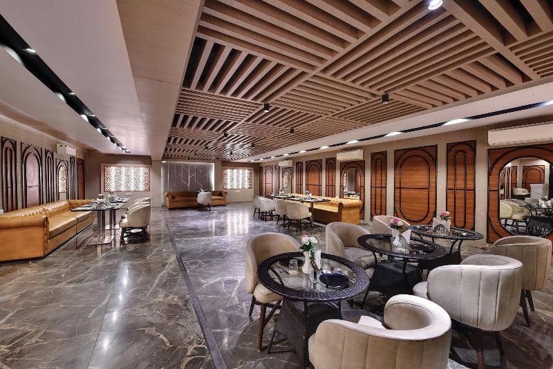 Rnb Select Hotel Walk In Lucknow image